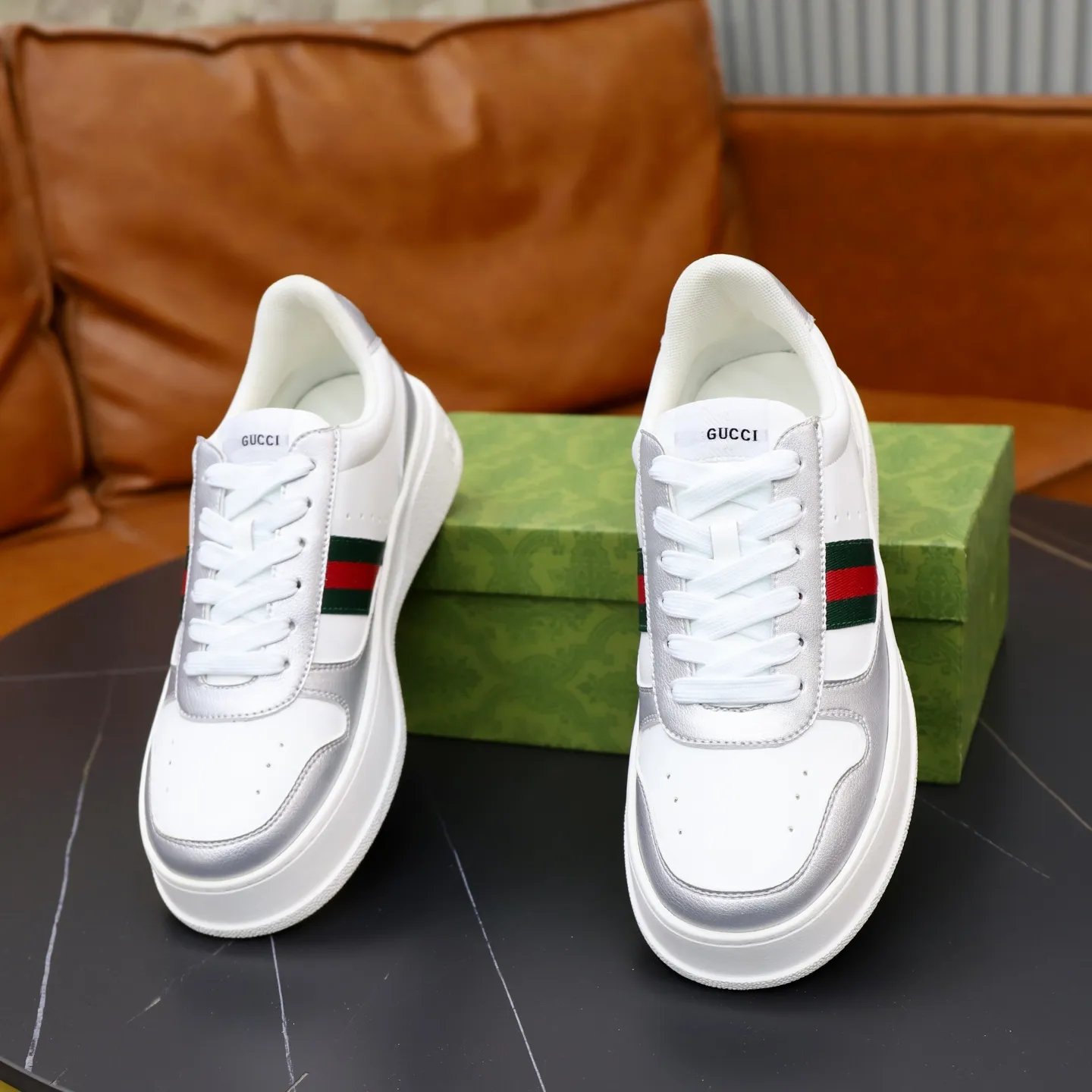 Ex-factory price: 400💰🙅‍♂️🙅‍♂️🙅‍♂️ Brand: GUCCI Standard code: 38-44 (45 customized) Grade: Same as the official website Material: Original leather stitching brand cloth Comfortable and breathable sheepskin lining Lightweight and wear-resistant outsole Style category: Men's fashionable casual shoes Sports shoes Distinguished luxury brand elements Top luxury Color: actual picture color